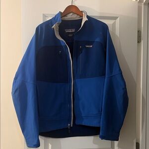 Patagonia Men's Two-Tone Blue Performance Jacket